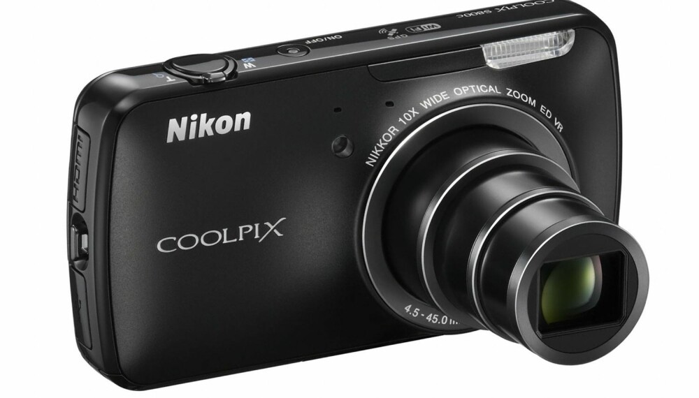 FØRRST: Nikon Coolpix S800c er det første rene kameraet med Android, men får snart konkurranse av Samsung Galaxy Camera.