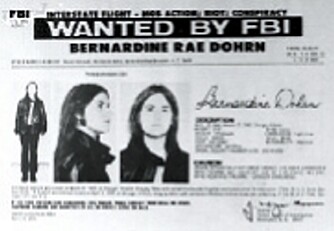 Terroristen Bernardine Dohrn hjalp Leary å rømme fra fengsel.