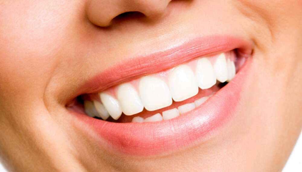 HVITT OG VAKKERT: Mange produkter lover å gi deg hvitere tenner. Men ikke alle er like effektive.