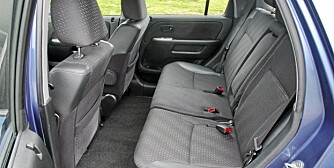 GOD PLASS: Honda CR-V er en brukt SUV med relativt god innvendig plass. GOD PLASS: Honda CR-V er en brukt SUV med relativt god innvendig plass.