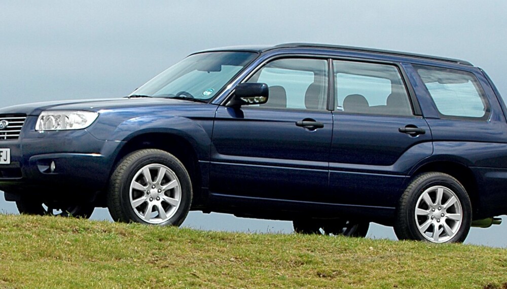 FIN KOMBINASJON: Subaru Forester kombinerer de beste SUV-egenskapene med lettkjørthet som en kompaktbil. FOTO: Subaru