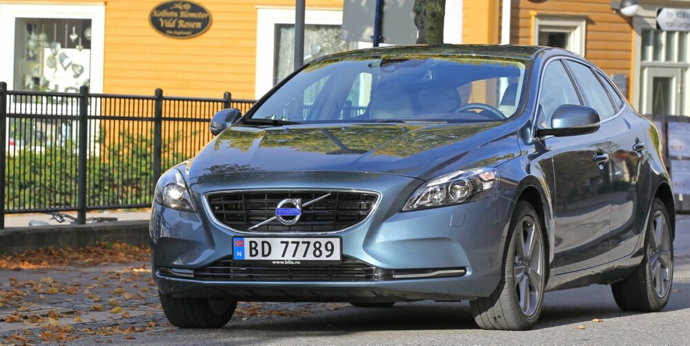 HIGHSCORE: Volvo V40 scoret hele 98 prosent for sikkerhet i sin EuroNCAP-test nå nylig. Det er høyeste score i denne grenen i EuroNCAP sin historie. V40 scoret også høyt for sin beskyttelse mot fotgjengere og for høyt nivå av sikkerhetsutstyr. FOTO: Petter Handeland