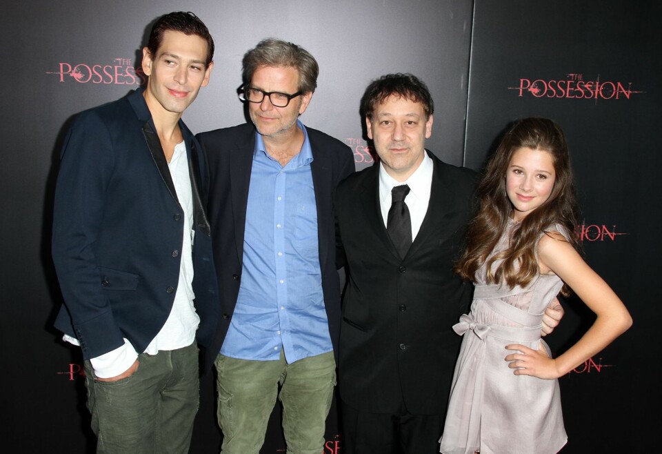 REGISSØR: Ole Bornedal (nr. to f.v.) er regissør for «The Possession». Her sammen med skuespillerne Matisyahu (t.v.), Sam Raimi og Natasha Calis på Hollywood-premieren.
