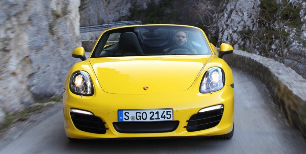 NORGES-PORSCHE: Norges-Boxsteren har en 2,7-liters motor som er trimmet ned fra 265 til 211 hestekrefter. Det sparer du 89 000 kroner på. FOTO: Porsche