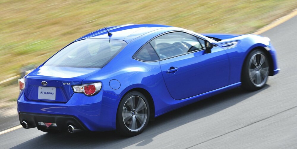 BRØDRE: Subaru BRZ er svært lik Toyota GT 86, og er et resultat av samarbeidet mellom Toyota og Subaru. FOTO: Subaru