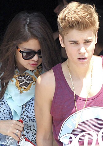 FRAM OG TILBAKE: Justin og Selena Gomez har vært et par siden februar 2011, men nå er forholdet mer usikkert.