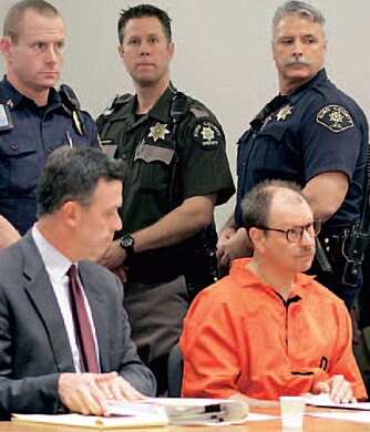 Gary Ridgeway og forsvareren Mark Prontero (t.v.) i retten i 2011. Seriemorderen tilstår drapet på Rebecca «Becky» Marrero. Enda et offer har fått et navn.