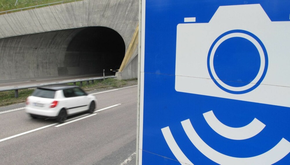 AKTIVE: Fotoboksen er langt oftere ""på"" enn tidligere. Det betyr at langt flere bilister kontrolleres av Automatisk Trafikkkontroll (ATK). FOTO: Martin Jansen AKTIVE: Fotoboksen er langt oftere ""på"" enn tidligere. Det betyr at langt flere bilister kontrolleres av Automatisk Trafikkkontroll (ATK). FOTO: Martin Jansen