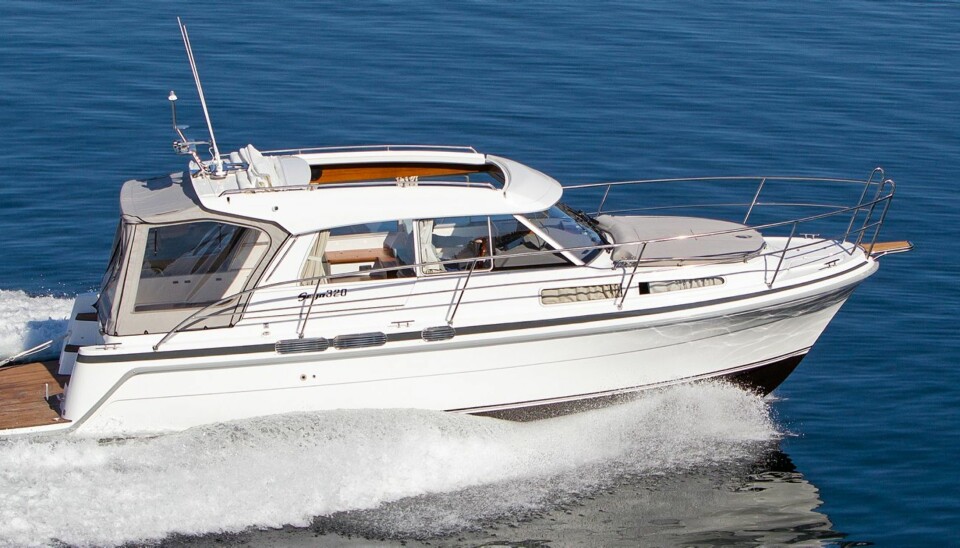 HALVPLANER: Det nye skroget er en ren halvplanende konstruksjon med kjøl, strak aksel, ror og beskyttet propell. FOTO: Saga