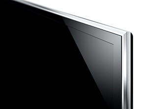 DESIGN: Panasonic har løftet designet på sine TV-er i år. Her er en detalj fra ST60-serien.
