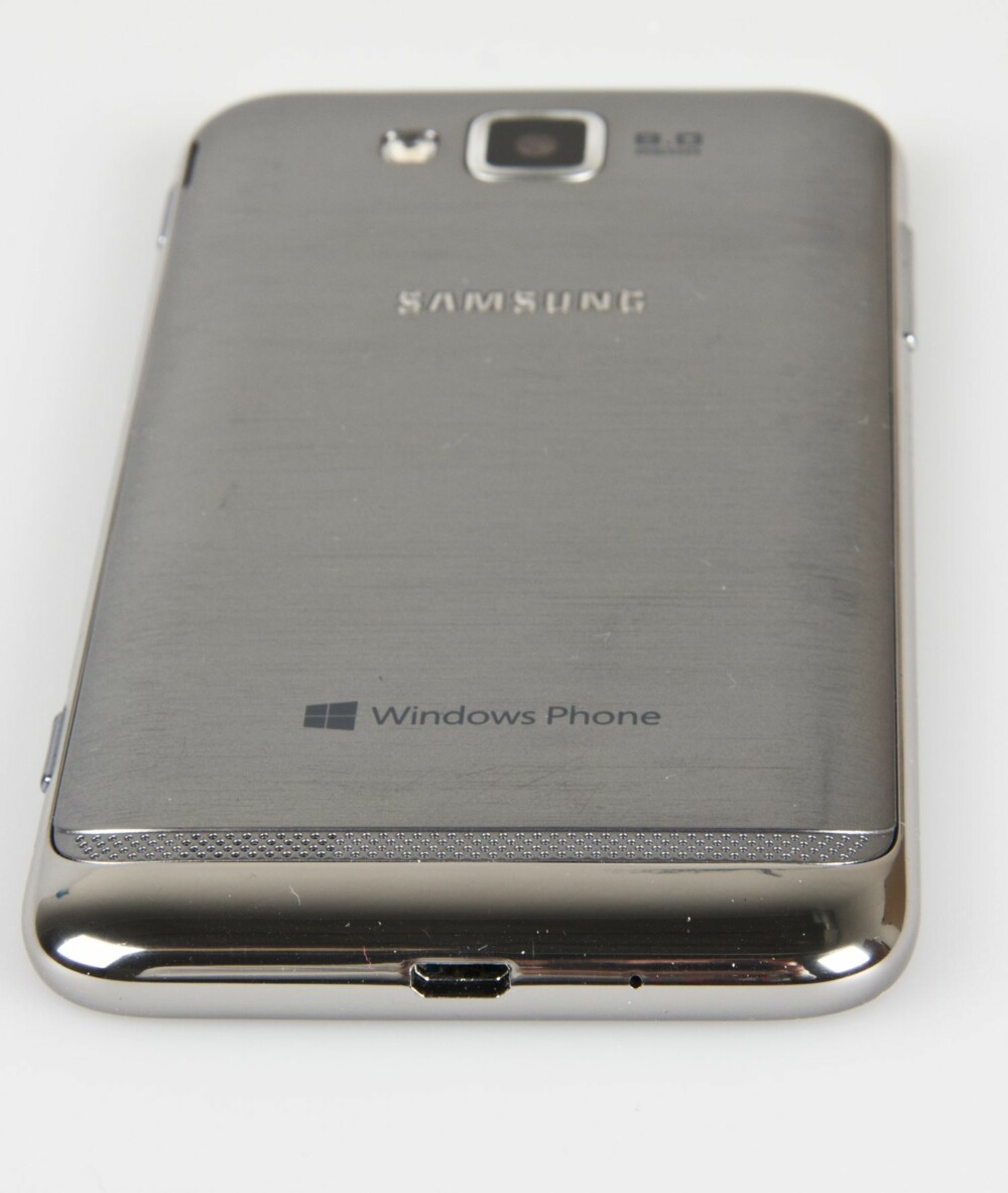 PEN: Samsung ATIV S er en pen mobil og er kanskje den mest vellykkede Windows 8 Phone-mobilen så langt.