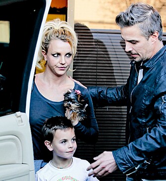 STEFAR: Britney vil ha flere barn, Jason vil vente. Her med Britneys sønn Sean Preston.