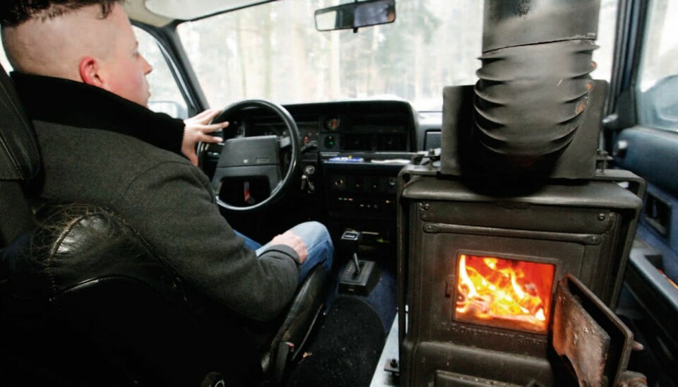 Installerte vedovn i bilen