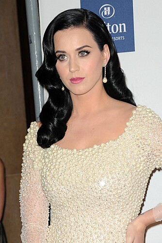 FORTVILET: Katy Perry skal være lei seg for at Rihanna har valgt Chris foran henne.