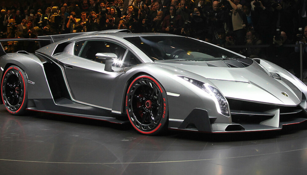 KUPPET GENÈVE: Lamborghini og Volkswagen-gruppen tyvstartet Genève-utstillingen med å vise frem blant annet Lambo-monsterer Veneno - som betyr giftig på spansk. FOTO: Volkswagen KUPPET GENÈVE: Lamborghini og Volkswagen-gruppen tyvstartet Genève-utstillingen med å vise frem blant annet Lambo-monsterer Veneno - som betyr giftig på spansk. FOTO: Volkswagen
