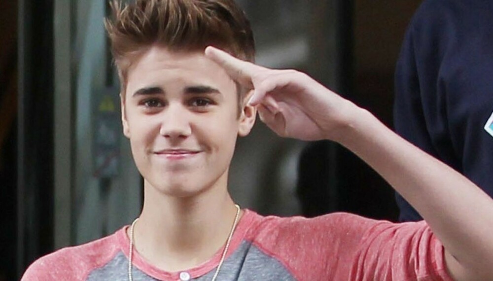 RELIGIØS: Justin Bieber er svært religiøs og ber til Gud om hjelp hver eneste dag.