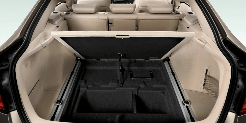 BMW med hvalkjeft av en bakluke