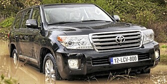 DIRT: Offroad-kongen i aksjon. DIRT: Offroad-kongen i aksjon.