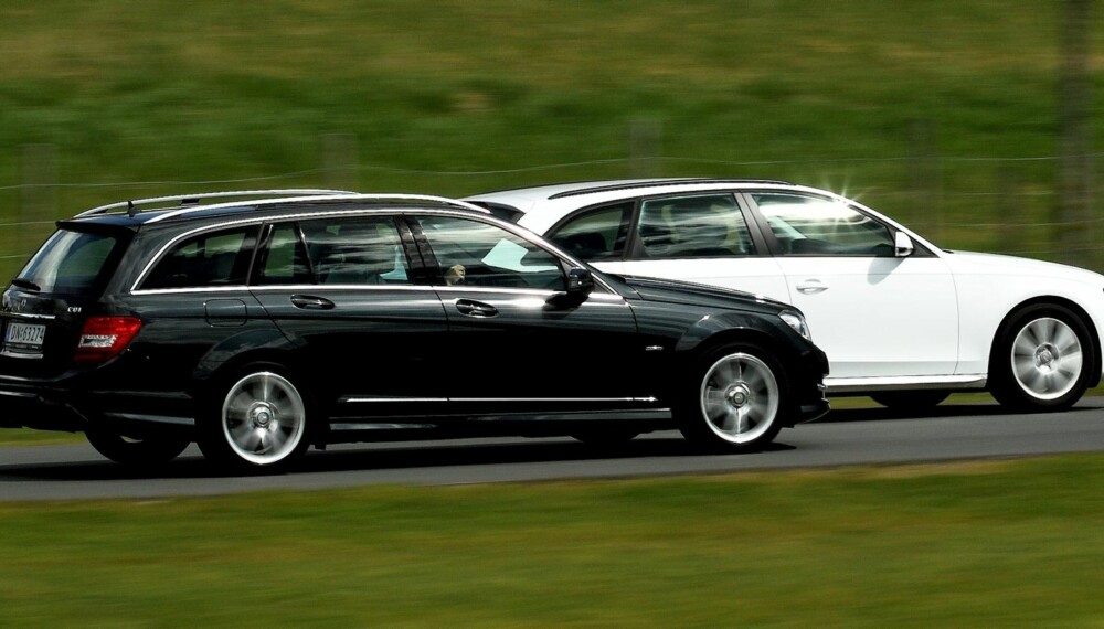 FAVORITTER: Mercedes C-klasse og Audi A4 er blant de mest populære bilene på FINN. De regnes også som svært gode bruktbilkjøp. FOTO: Egil Nordlien, HM Foto