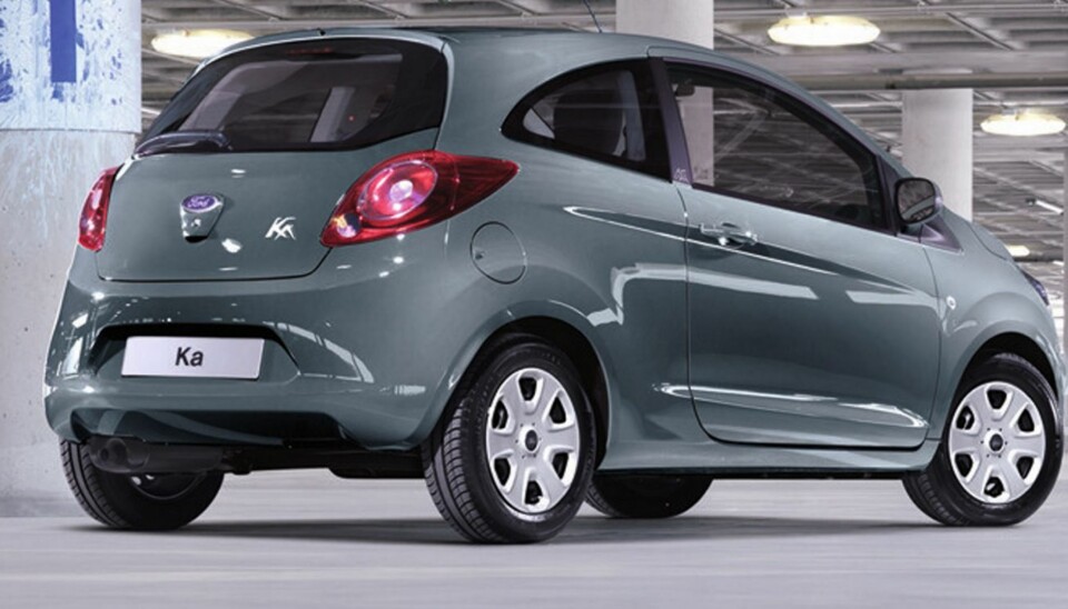 SELGER DÅRLIG: Ford Ka har så langt i år ikke vært noen salgssuksess. Kanskje kan et avslag på 40 000 kromer sette fart i salget. FOTO: Ford