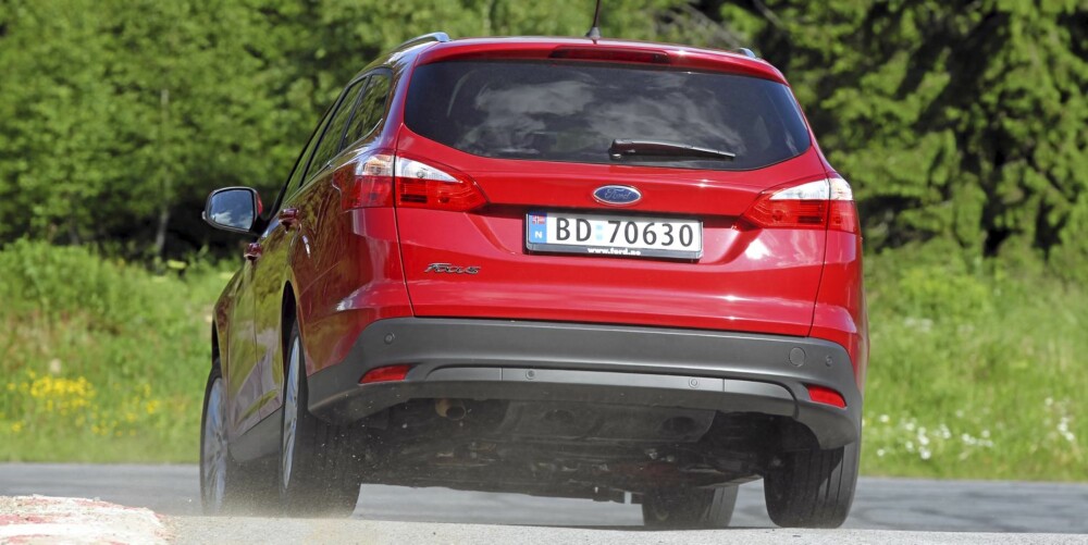 BILLIGERE: Ford senker prisene, noe som gjør at prisene på Ford Focus stasjonsvogn starter på 233 000 kroner. FOTO: Terje Bjørnsen BILLIGERE: Ford senker prisene, noe som gjør at prisene på Ford Focus stasjonsvogn starter på 233 000 kroner. FOTO: Terje Bjørnsen
