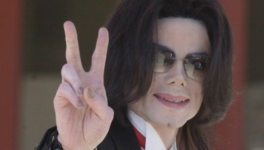 ANKLAGES FOR MISBRUK: Fire år etter sin død anklages Michael Jackson igjen for å ha misbrukt barn.