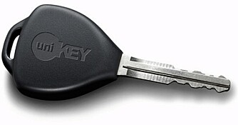 FYSISK: Med Unikey-systemet får du også en helt vanlig fysisk nøkkel.