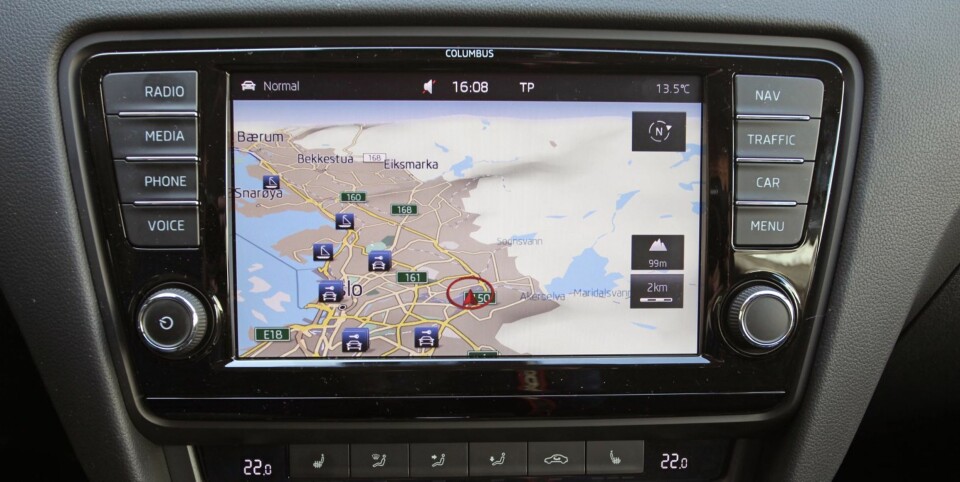 OPPDAGEREN: Columbus navigasjonssystem med 8-tommers berøringsskjerm og DAB+ radio koster 14 900 kroner, og kan bare leveres til toppmodellen Elegance.