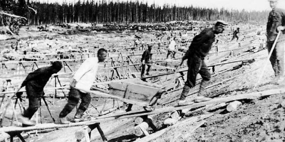 Allerede på 1920-tallet vokste tvangsarbeids-leirene fram i stort antall i Sovjet.