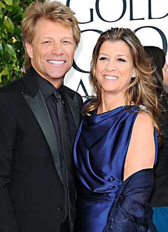 LYKKELIG GIFT: Jon Bon Jovi og kona Dorothea Hurley har vært gift i 24 år, til tross for mange prøvelser.
