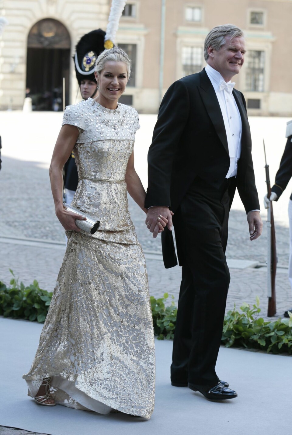Se hvordan Celina Midelfart stråler som en prinsesse.