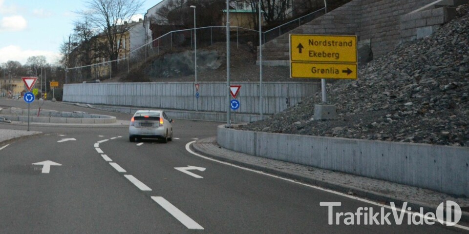 Slik kjører du i rundkjøringer