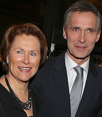 BETRODD: Statsråd Grete Faremo sammen med statsminister Jens Stoltenberg. (Foto: Stella Pictures)