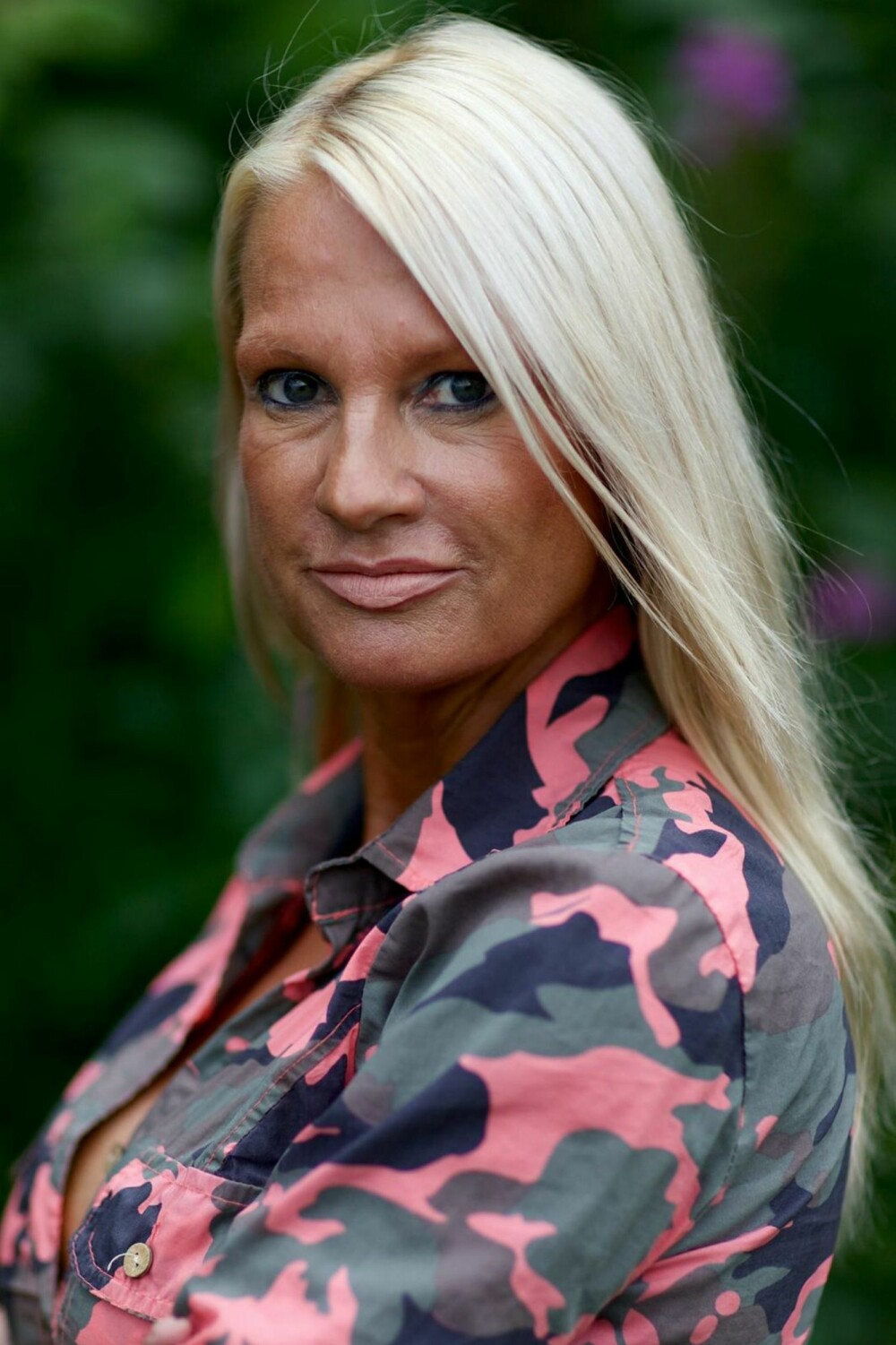Marita Wennewold Moen: 50 år, fra Fjellhamar, bosatt i Fredrikstad. Selvstendig næringsdrivende innen kapitalinnhenting. Samboer, to sønner på 24 og 25 år.