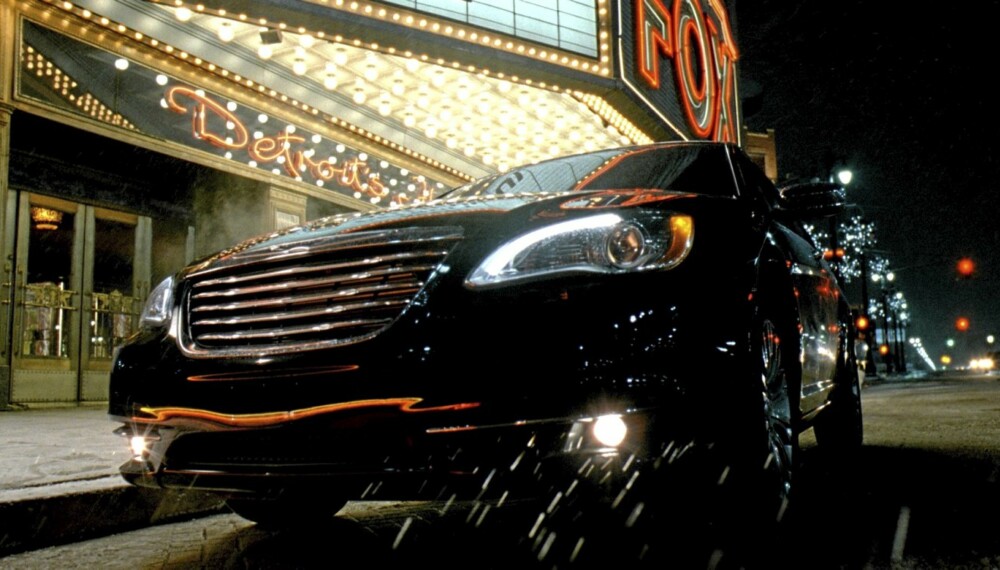 BORN ON FIRE: Chrysler varter opp med gåsehud-reklame med en av hip-hopens megastjerner.