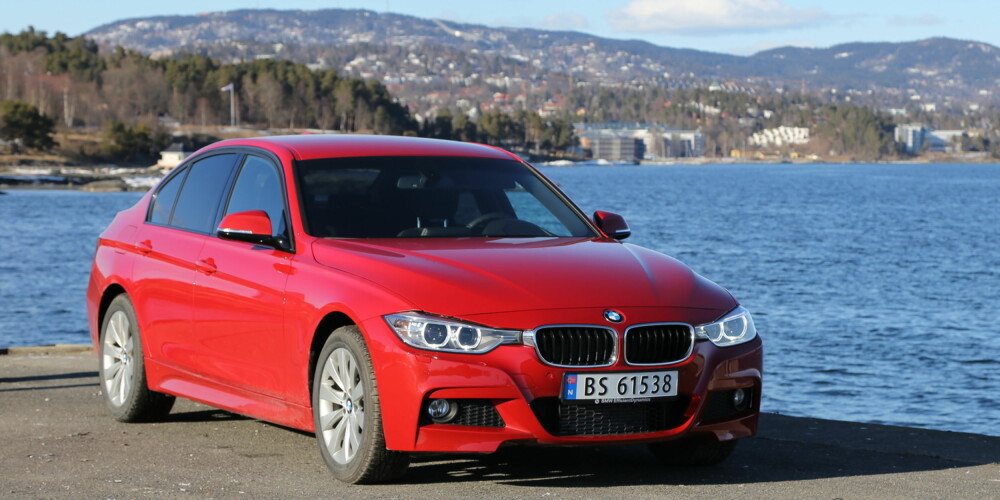 MINST: BMW 316i er rimeligste 3-serie, men akselerasjonen er det ingenting i veien med. FOTO: Terje Bjørnsen