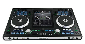 DJ: Numarks DJ-kontroller lar deg styre to iPod og mikse som en proff DJ. En litt stiv pris, men produsenten har også rimeligere alternativer.