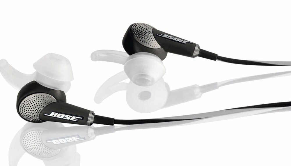 ERGONOMISKE: Bose QC20i har en god og ergonomisk utforming og selv etter mange timers bruk ble vi aldri slitne i ørene av disse ørepluggene.