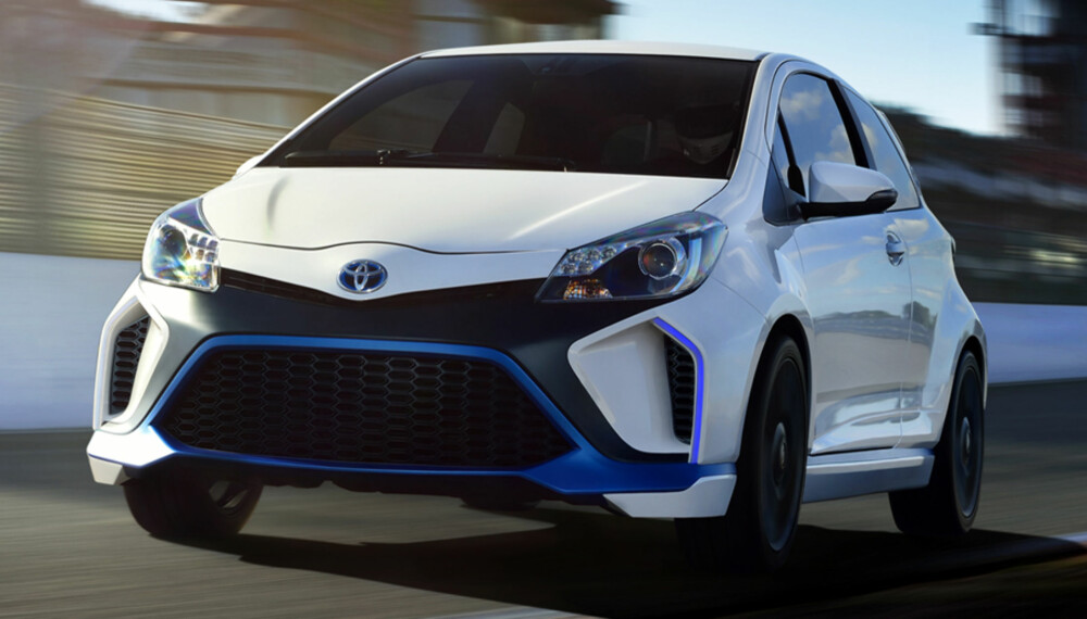 FIRE MOTORER: : Yaris-R har en 1,6-liters bensinmotor og hele tre elektriske motorer. FOTO: Toyota FIRE MOTORER: : Yaris-R har en 1,6-liters bensinmotor og hele tre elektriske motorer. FOTO: Toyota