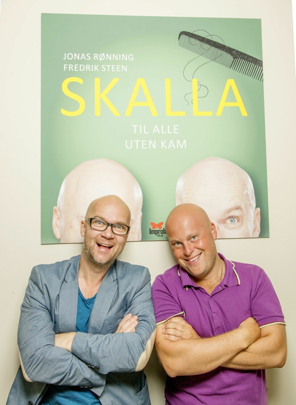 Komikerduo: Fredrik Steen og Jonas Rønning tar for seg temaet hårtap i boka «Skalla».
