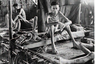 Krigsfangene arbeidet under umenneskelige forhold og fikk nesten ikke mat. 100 000 døde av sult og sydom.