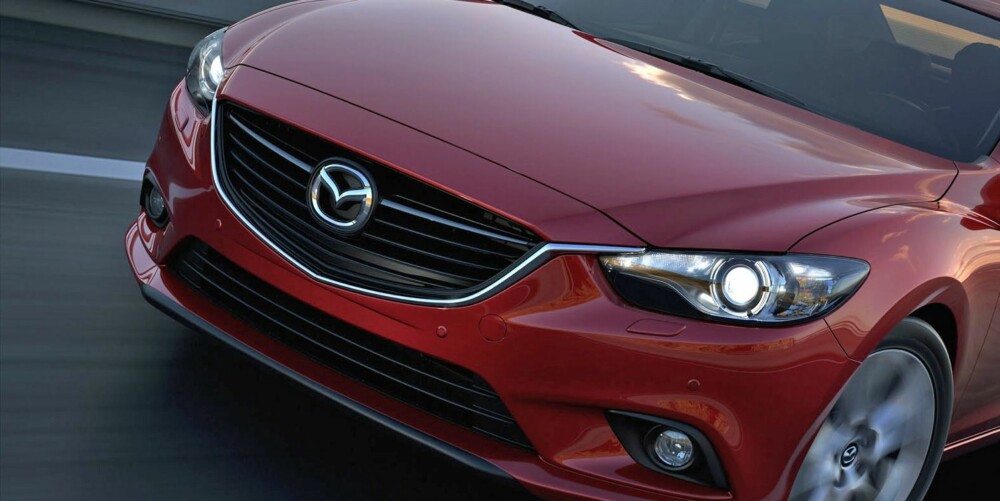 NYTT DESIGN: Nye Mazda 6 utgjør et stort designsprang for modellen. Foto: Mazda NYTT DESIGN: Nye Mazda 6 utgjør et stort designsprang for modellen. Foto: Mazda