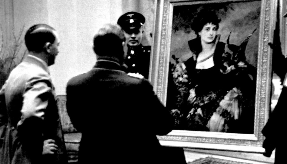 Adolf Hitler malte selv, var opptatt av kunst og sørget for at Nazi-Tyskland stjal uvurderlige kunstskatter.