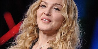 VET IKKE HVA HUN SKAL SVARE: Madonna har blitt fridd til av kjærsten, men har ennå ikke gitt han noe endelig svar.