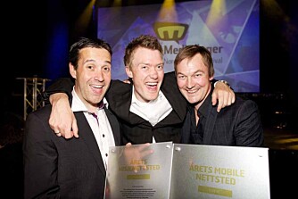 3 glade vinnere, Tore Andre Godager, Andreas Carlsen og Jan Thoresen mottok prisene på vegne av Klikk under Mediedagene i Bergen.