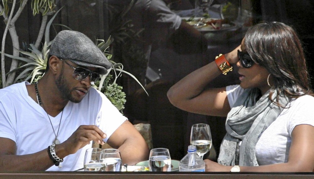 Usher og ekskona Tameka Foster foreviget lakenleken sin. Nå ligger krumspringene deres ute for salg.