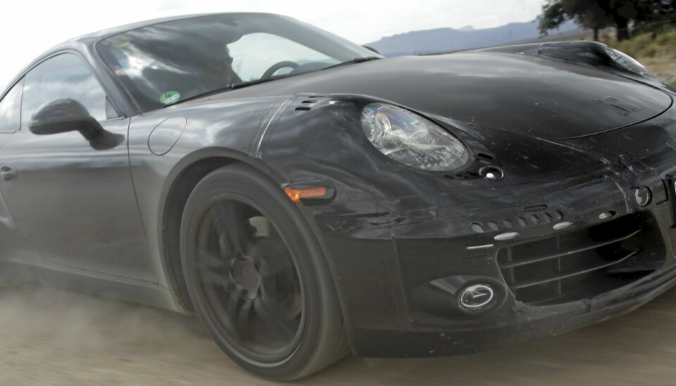 Det mest overraskende med 911 er den nye manuelle girkassa med syv trinn.