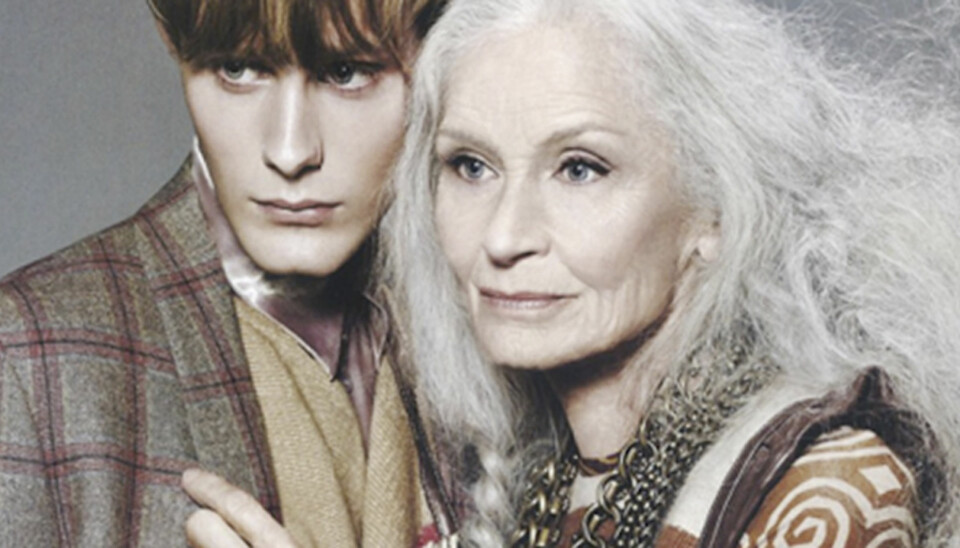 MODELL: 82 år og både foto- og catwalkmodell. Daphne Selfe får fortsatt modelloppdrag tross sin høye alder.