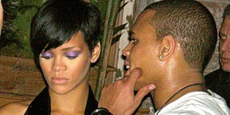 DOMINERENDE: Chris Brown blir tilgitt av Rihanna for det meste. Torsdag starter rettssaken mot ham.