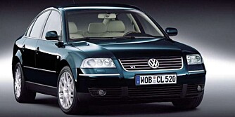 HAR HATT: VW Passat W8